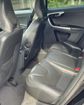 Volvo XC 60 cena 48500 przebieg: 249000, rok produkcji 2011 z Poznań małe 137
